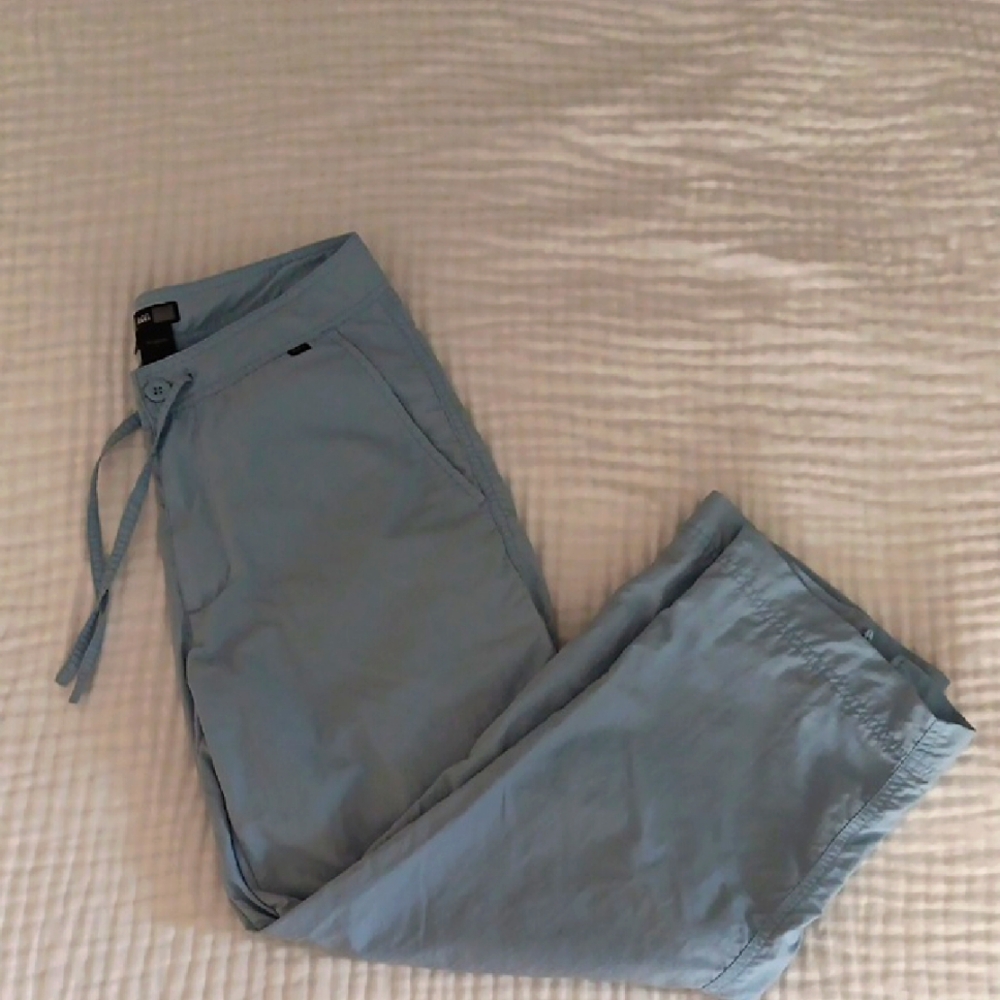 REI Sky Blue SPF 50 Lightweight Capri Pants